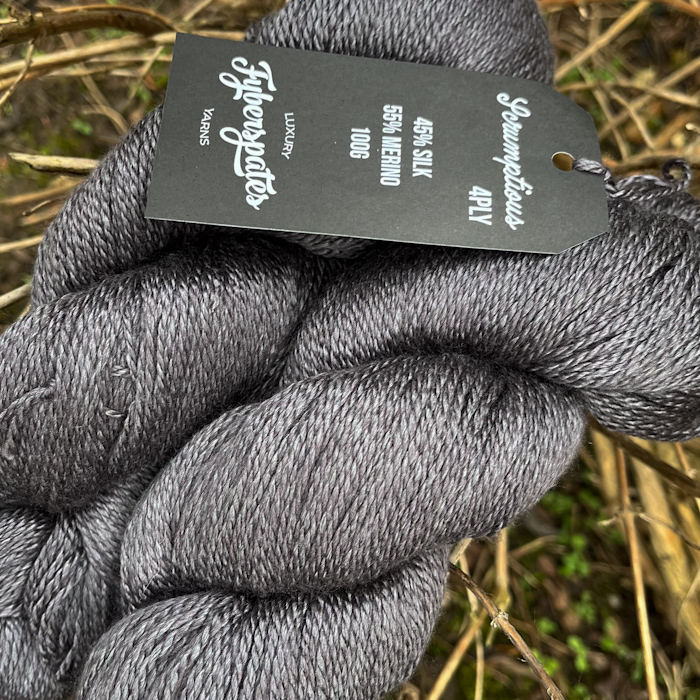 Fyberspates_Scrumptious_4ply_Charcoal
