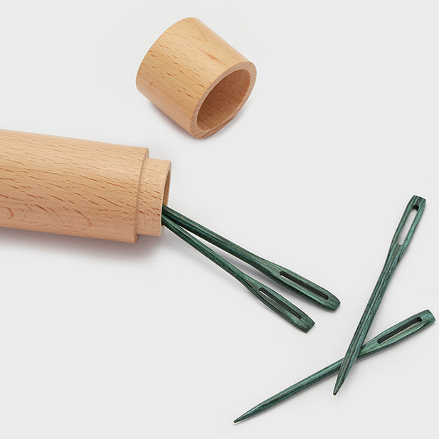 the-mindful-collection-teal-wooden-darning-needles-beech-wood-container-2