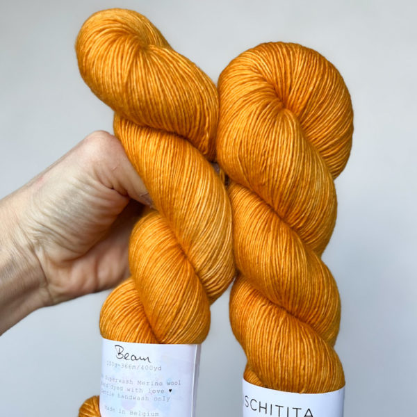 Uschitita_Merino_Singles_Beam