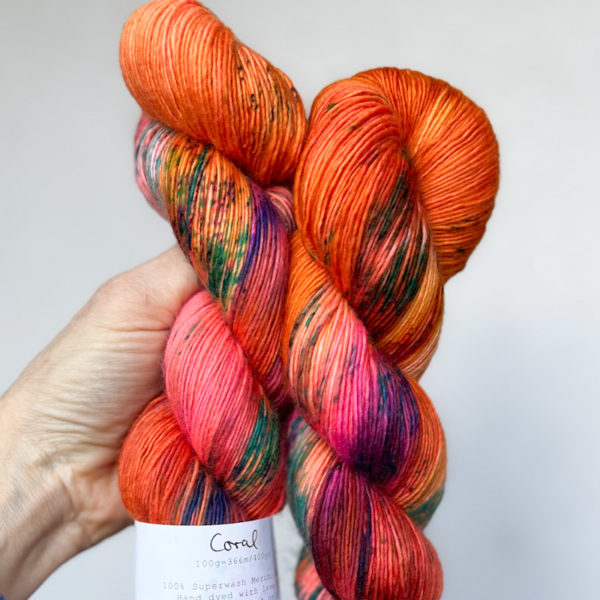 Uschitita_Merino_Singles_Coral